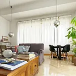 Questa Casa Non E'un 4*