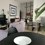 Questa Casa Non E'un 4* Palermo