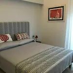 Questa Casa Non E'un Bed & Breakfast 4*