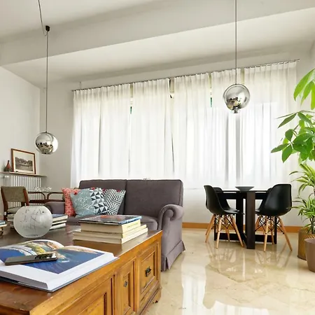 Questa Casa Non E'un 4*