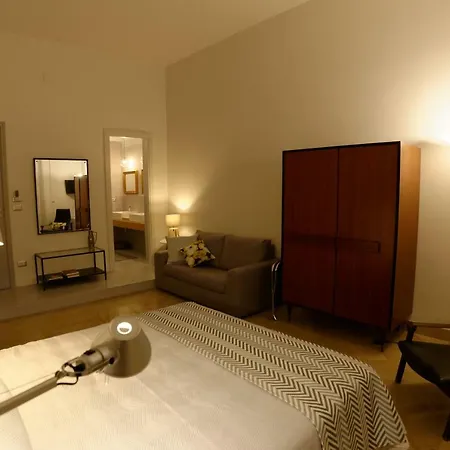 Questa Casa Non E'un 巴勒莫