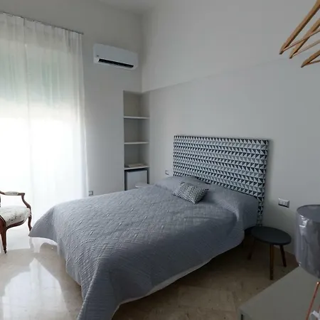 Questa Casa Non E'un Palermo