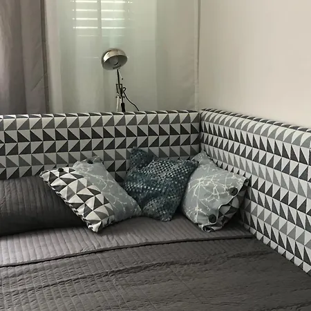 Questa Casa Non E'un Panzió Palermo