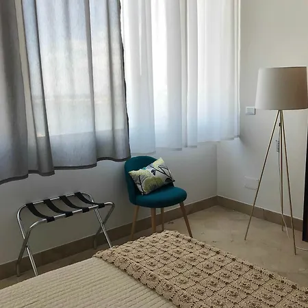 Questa Casa Non E'un