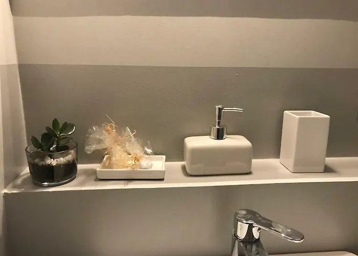 Questa Casa Non E'un Bed & Breakfast 4*