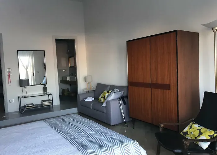 Questa Casa Non E'un 4* Palermo