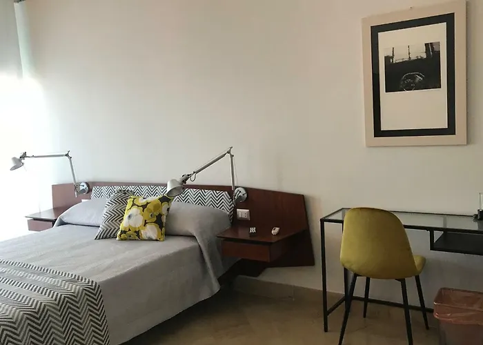 Questa Casa Non E'un Bed & Breakfast 4*