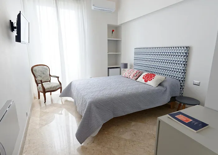 Questa Casa Non E'un Bed & Breakfast