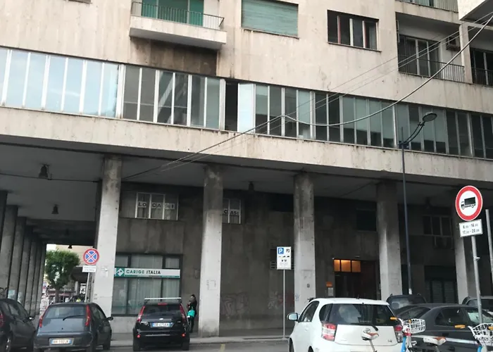 Questa Casa Non E'un 4* Palermo