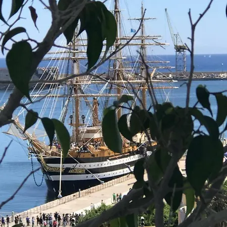 Questa Casa Non E'un Bed & Breakfast