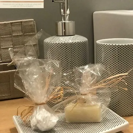 Questa Casa Non E'un Bed & Breakfast 4*